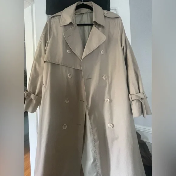 London Fog Trench Coat - Picture 4 of 5
